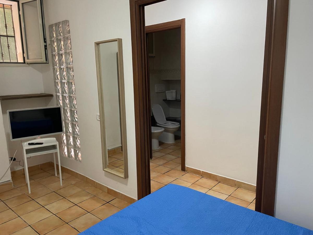 Le Suite Di Ginevra Наполи Екстериор снимка