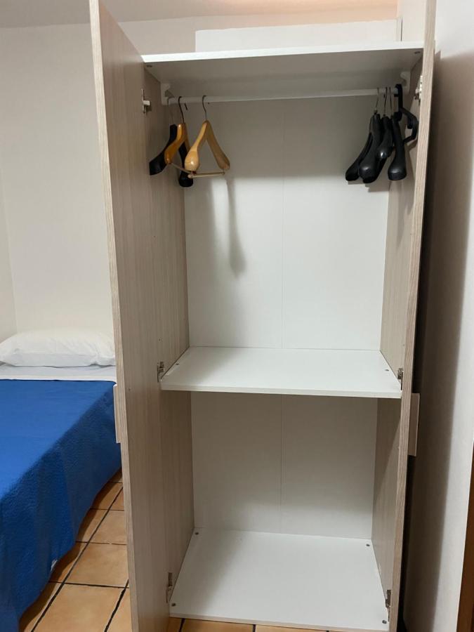 Le Suite Di Ginevra Наполи Екстериор снимка
