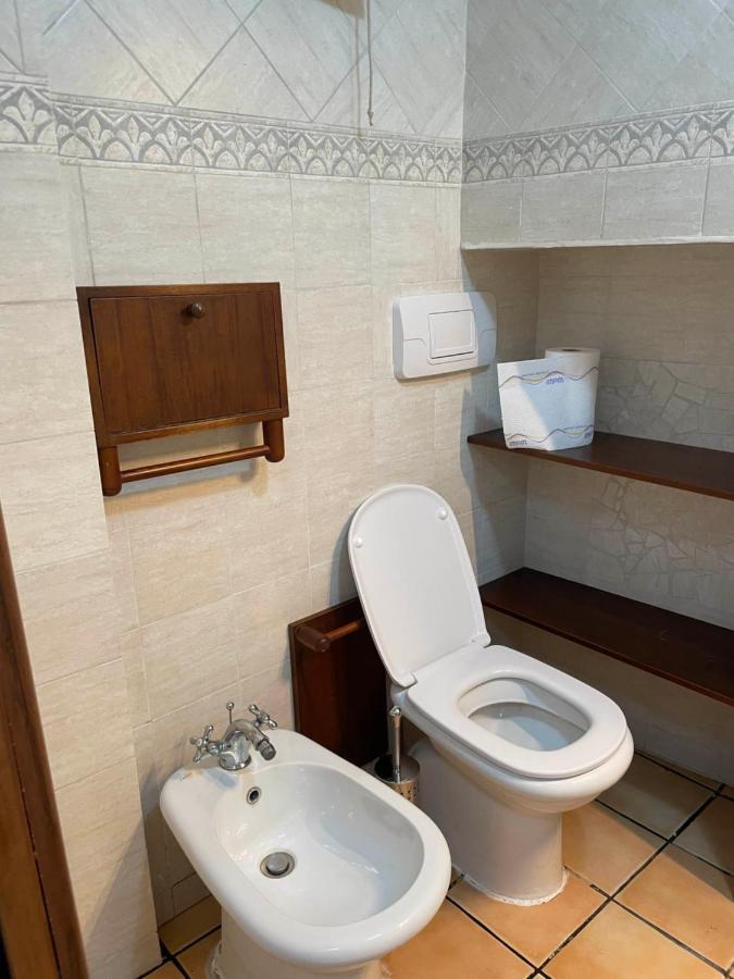 Le Suite Di Ginevra Наполи Екстериор снимка