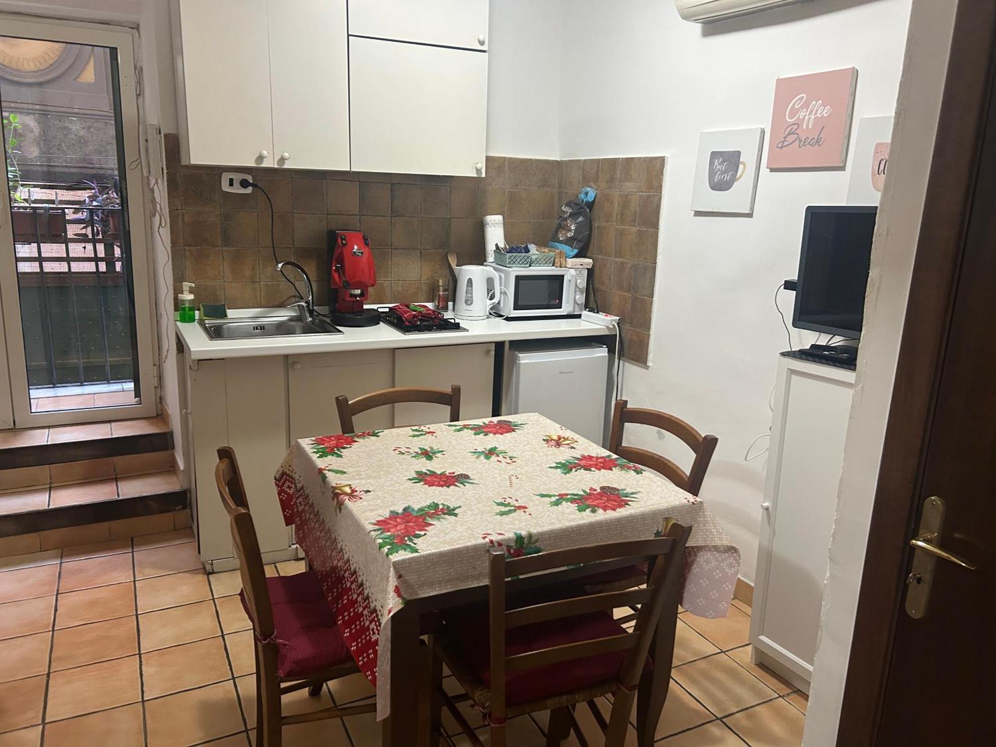 Le Suite Di Ginevra Наполи Екстериор снимка